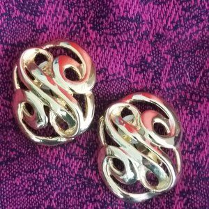 Vintage Earrings Clip Back Gold Tone Filigree